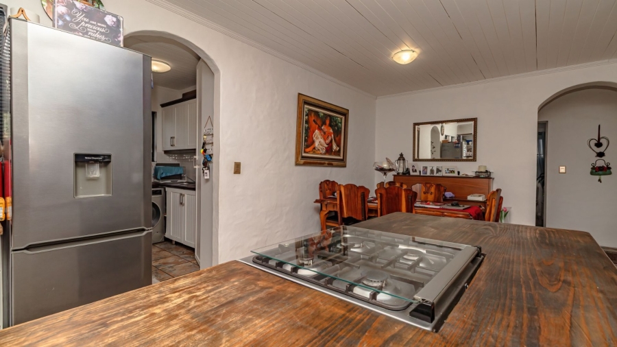 2 Bedroom Property for Sale in King George Park Western Cape